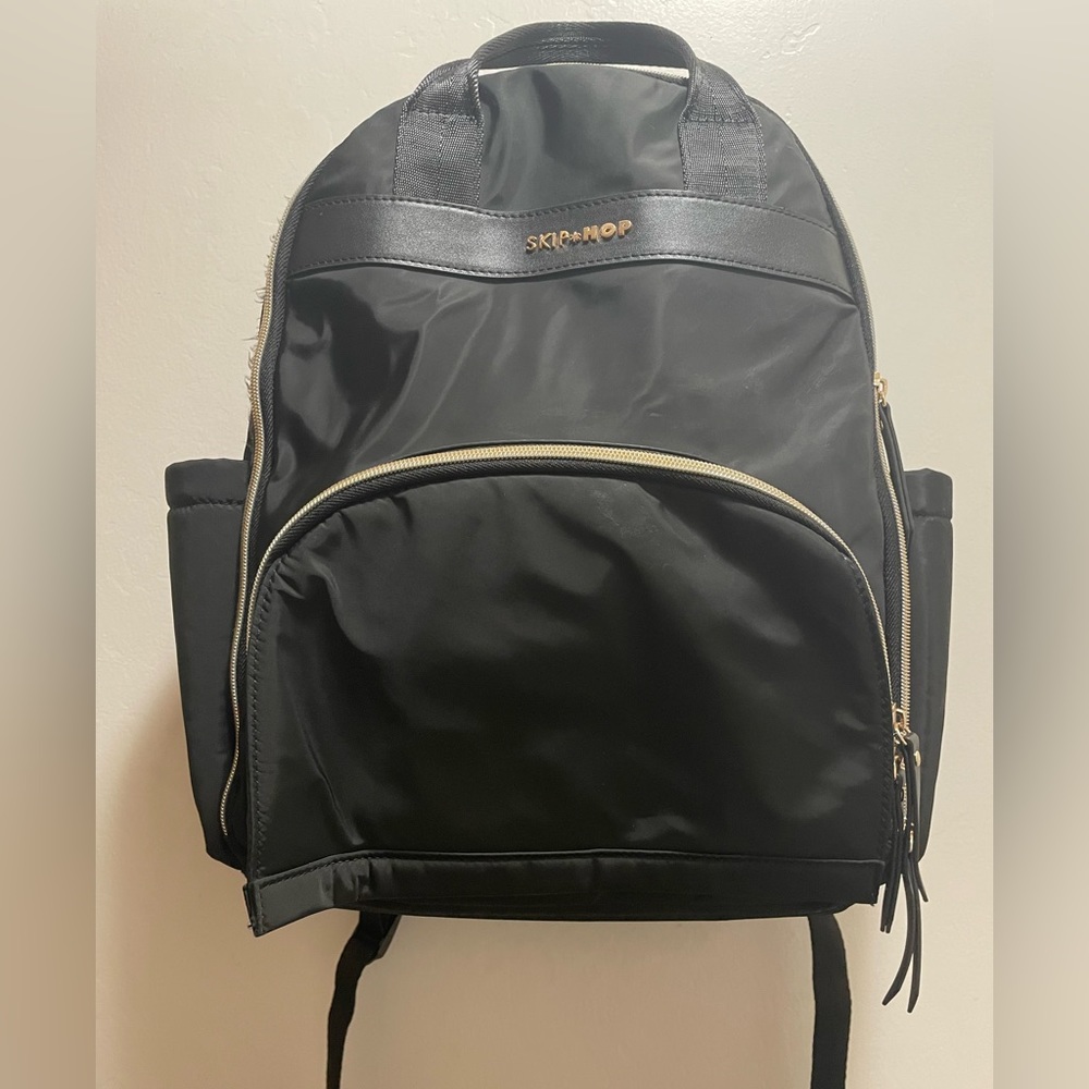 Skip hop Envi-Luxe diaper bag backpack -Black